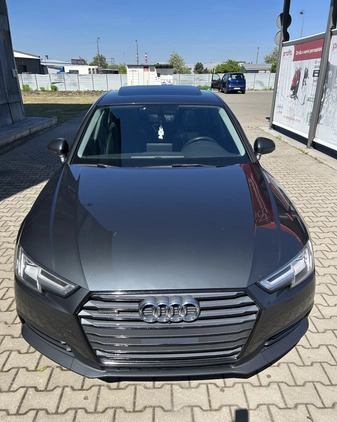 Audi A4 cena 73900 przebieg: 220000, rok produkcji 2017 z Radziejów małe 232
